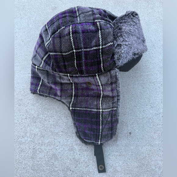 Woolrich Plaid Arctic Trapper Hat in Purple and Black Faux Fur One Size Unisex - Picture 5 of 6